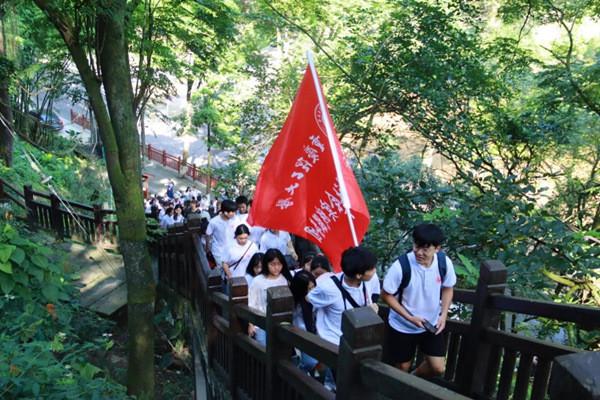 2022年各个app的年终总结,你最期待哪一个?可以分享一下你的年终总结吗?- 更潮、更有趣的红迪网平台